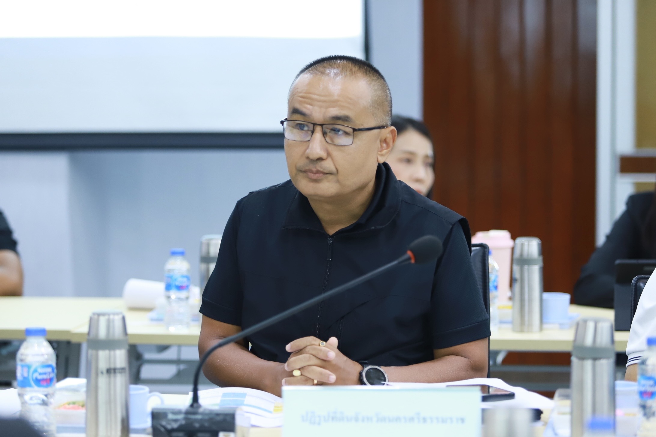 title - เลขาธิการ ส.ป.ก. ประชุมติดตามผลการดำเนินงาน และการใช้จ่ายงบประมาณ ประจำปีงบประมาณ พ.ศ.2569 ของภาคใต้ 